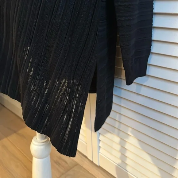 Amazing St. John Open Front Long Cardigan Size S